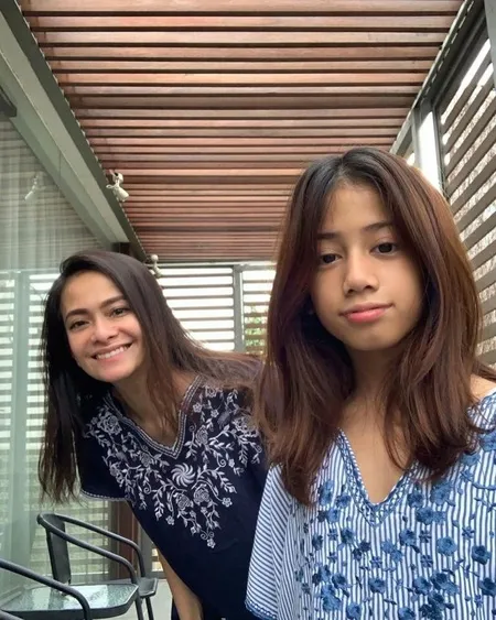 10 Pesona Talullah Maulika Putri Kedua Ersa Mayori, Desainer Cantik yang Kini Beranjak Remaja