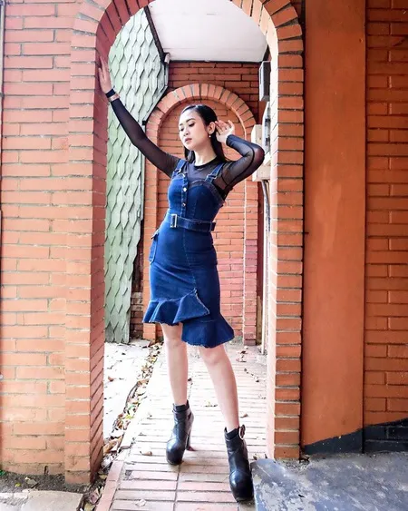 10 Potret Anna Zivana Bintang Pantura Tetap Cantik Dengan Make Up Tipis Kapanlagi Com