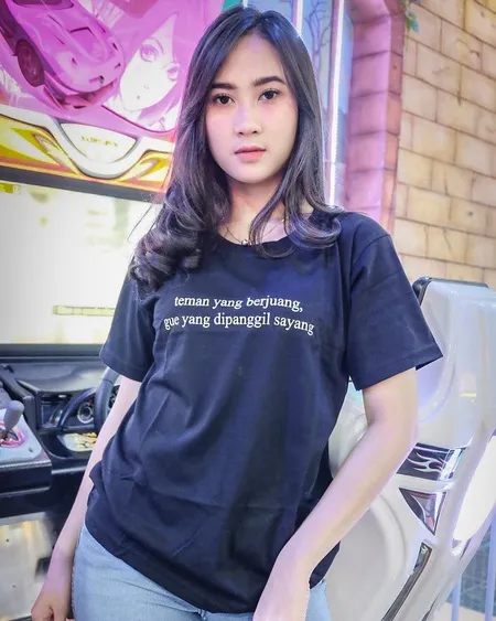 10 Potret Anna Zivana Bintang Pantura Tetap Cantik Dengan Make Up Tipis Kapanlagi Com Seperti apa penampilan dari zivanna? 10 potret anna zivana bintang pantura