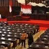 Viral Potret Sosok Wanita Mirip Ketua DPR Puan Maharani Nonton Konser