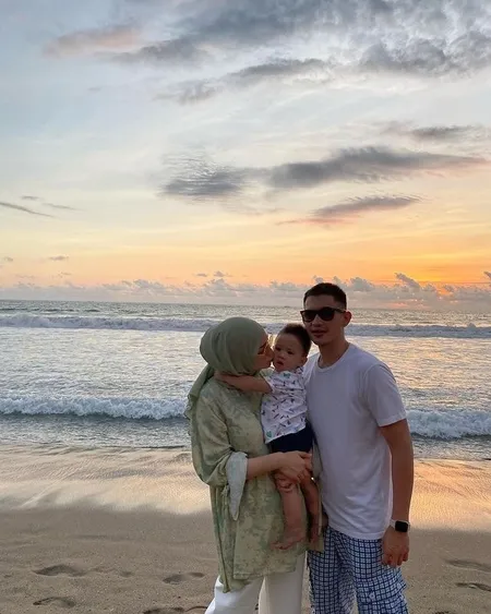 10 Potret Citra Kirana dan Rezky Aditya Ngajak Athar Liburan ke Bali, Bahagia Main ke Kebun Binatang