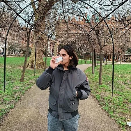 10 Potret El Rumi Dengan Rambut Gondrong Makin Macho Dan Dewasa