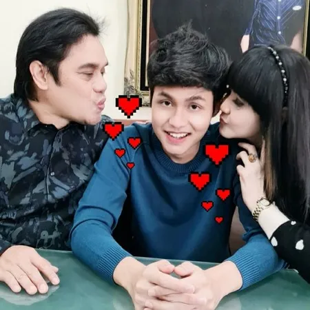 10 Potret Fernanda Anak Ita Purnamasari yang Jauh dari Sorotan, Lawyer Muda Berparas Tampan