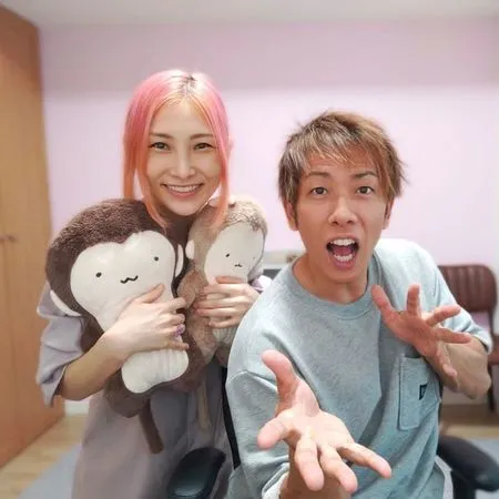 10 Potret Kehidupan Mega Bintang Film Panas Jepang Ken Shimizu Punya Istri Cantik Dan Bayi Menggemaskan Kapanlagi Com