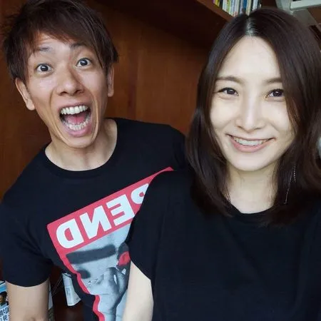 10 Potret Kehidupan Mega Bintang Film Panas Jepang Ken Shimizu Punya Istri Cantik Dan Bayi Menggemaskan Kapanlagi Com