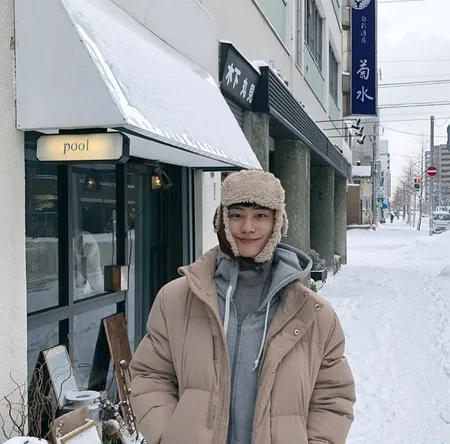 10 Potret Lee Se Jin Mantan Peserta Produce X Yang Main Web Drama Mr Heart Kapanlagi Com