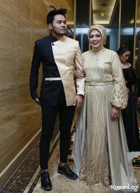 10 Potret Meriah Ultah ke-50 Elly Sugigi, Disebut Habiskan Dana Ratusan Juta - Beri Saweran Buat Tamu