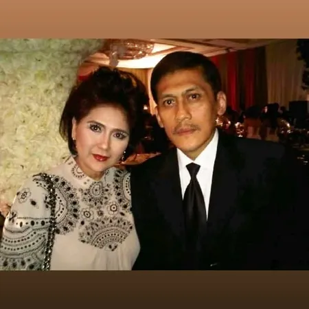 10 Potret Pangky Suwito Dan Yati Octavia Romantisme Yang Tak Lekang Oleh Waktu Meski Sudah 41 Tahun Bersama Kapanlagi Com Cuma klik tombolnya saja, gratis ga bayar. 10 potret pangky suwito dan yati