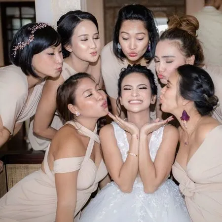 10 Potret Resepsi Pernikahan Vanessa Angel Penuh Bahagia Dihadiri Zaskia Gotik Dita Soedarjo Kapanlagi Com
