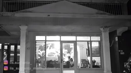 10 Potret Rumah Kuno 'Berpenunggu' Peninggalan Leluhur Iis Sugianto, Simpan Berbagai Benda Kuno dan Kisah Mistis