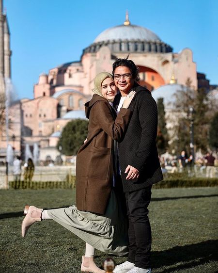 10 Tahun Menikah, Pasha Ungu dan Adelia Tetap Mesra Romantis Bak Pasangan Pengantin Baru