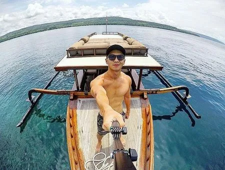 11 Foto Ganteng Indra Priawan Suami Nikita Willy, Calon Ayah yang Sudah Pancarkan Pesona Hot Daddy Banget!