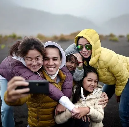 11 Foto Keluarga Rionaldo Stockhorst Bersama Istri dan Tiga Anak, Jarang Tersorot - Begitu Harmonis Jauh Dari Isu Miring