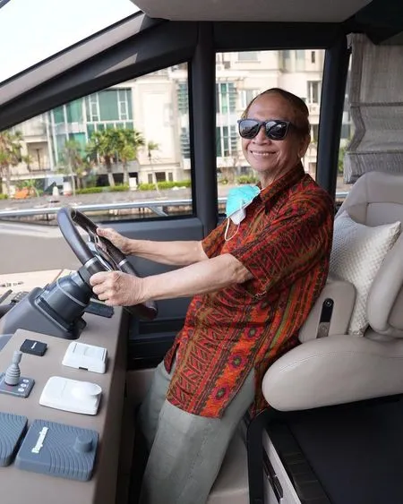 11 Potret Harjono Sigit Ayah Maia Estianty, Cucu Pahlawan Nasional - Arsitek Senior yang Masih Bugar di Usia 82 Tahun
