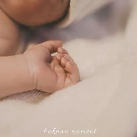 11 Potret Haru Detik-detik Irish Bella Melahirkan Anak Pertama, Ammar Zoni Tak Kuasa Menahan Tangis di Ruang Operasi