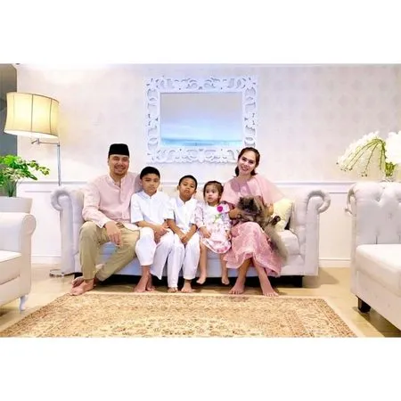 11 Potret Pacar Baru Steven Rumangkang Mantan Suami Angel Karamoy, Disebut Kembaran Astrid Tiar - Bodygoal Banget!