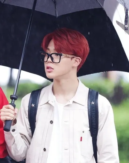 12 Foto Cakep Jimin Bts Buktikan Selalu Kece Dan Cocok Tampil Dengan Warna Rambut Apa Saja Kapanlagi Com