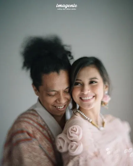 12 Foto Pernikahan Arie Kriting dan Indah Permatasari, Tetap Bahagia Meski Tak Dapat Restu Ibunda
