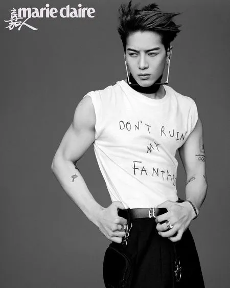 13 Potret Jackson GOT7 Pamer Otot dan Tato Saat Jadi Model Marie Claire China, Bikin Musim Panas Makin Gerah