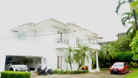 13 Potret Rumah Baru Tasyi Athasyia, Banyak Lampu Gantung Mewah - Kamar Asisten Rumah Tangga Estetik Jadi Sorotan