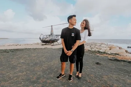 1st Anniversary, Azriel Hermansyah Beri Kejutan Mewah Untuk Sarah Menzel - Niat Sewa Helikopter