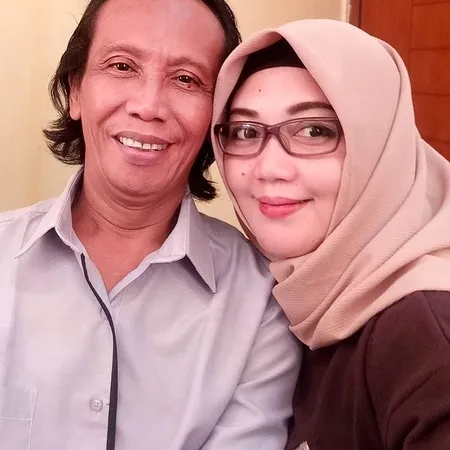 24 Tahun Menikah, Begini Potret Harmonis Mandra dan Mila Sari Juwita yang Jarang Tersorot