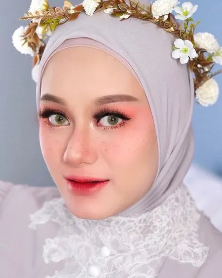 2 Bulan Usai Melahirkan, Ini 7 Potret Dinda Hauw yang Sudah Kembali Langsing dan Tirus