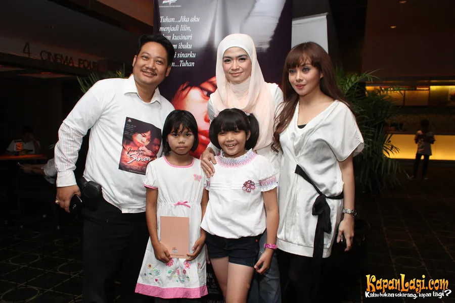 Yulia Rachman saat preskon film 'JANGAN MENANGIS SINAR'