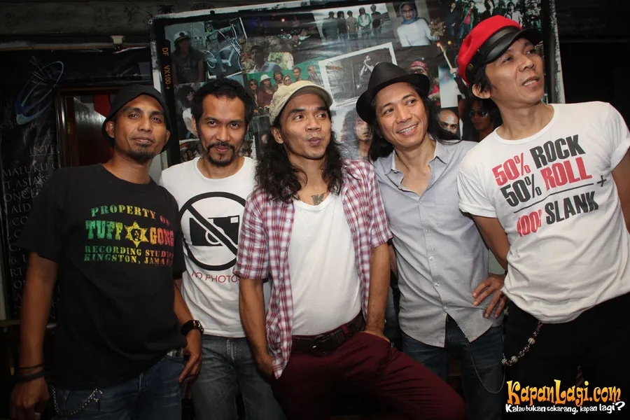 Slank saat jumpa pers di gang potlot
