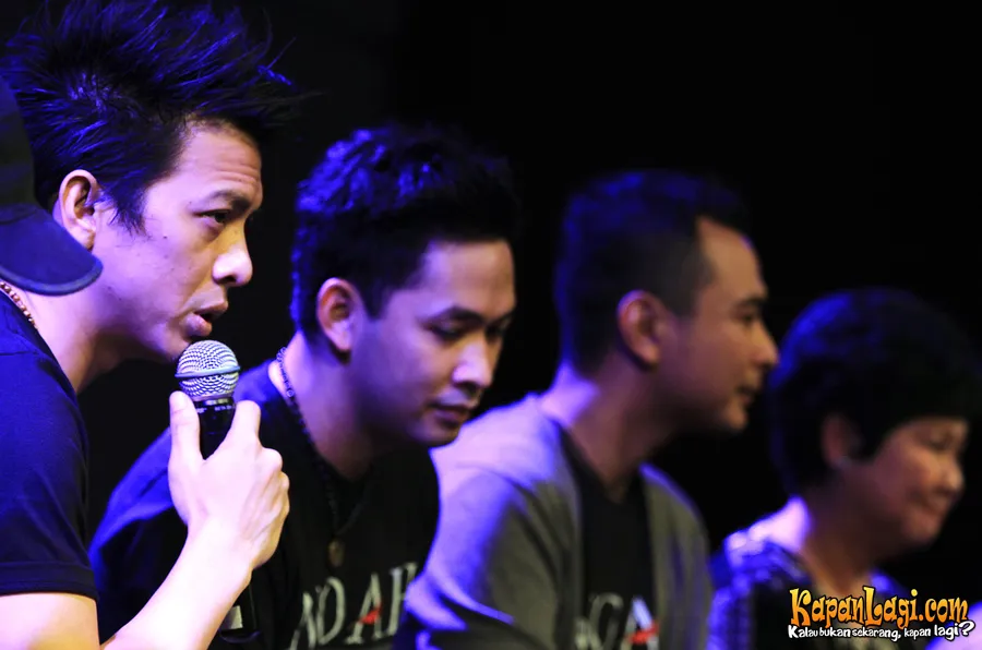 Suasana preskon film 'NOAH'