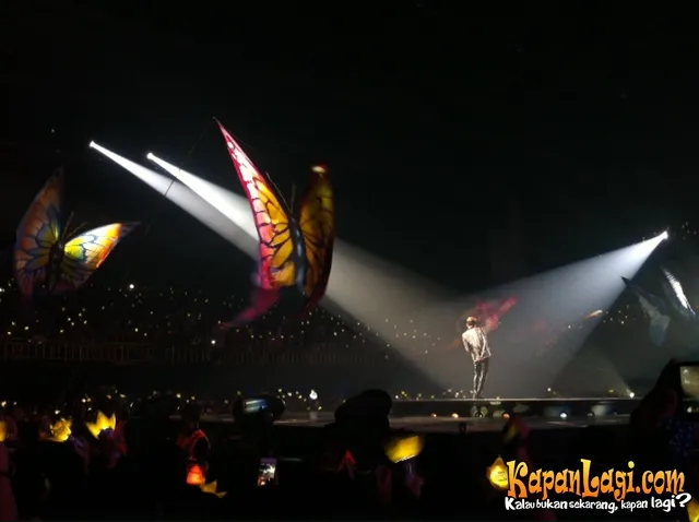 Kupu-kupu raksasa di lagu Butterfly konser G-Dragon Jakarta | Foto: KapanLagi.com/Altov