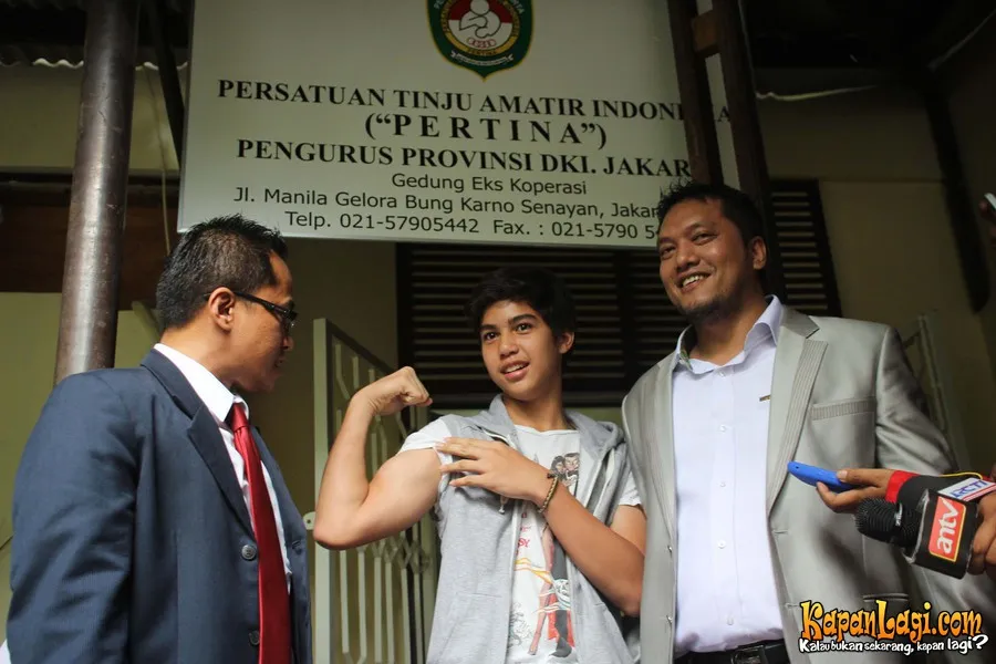 El Yakin KO-kan Farhat Foto: Budy Santoso