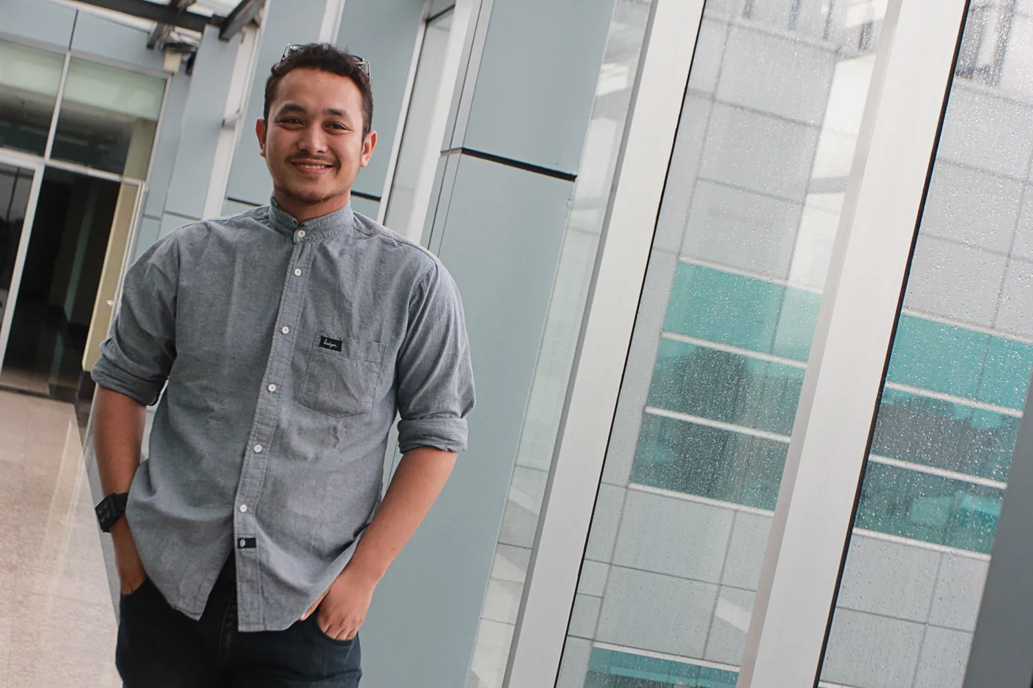 Gilang Dirga merasa mampu mengurusi bisnis clothingnya dengan mudah © KapanLagi.com®/Agus Apriyanto