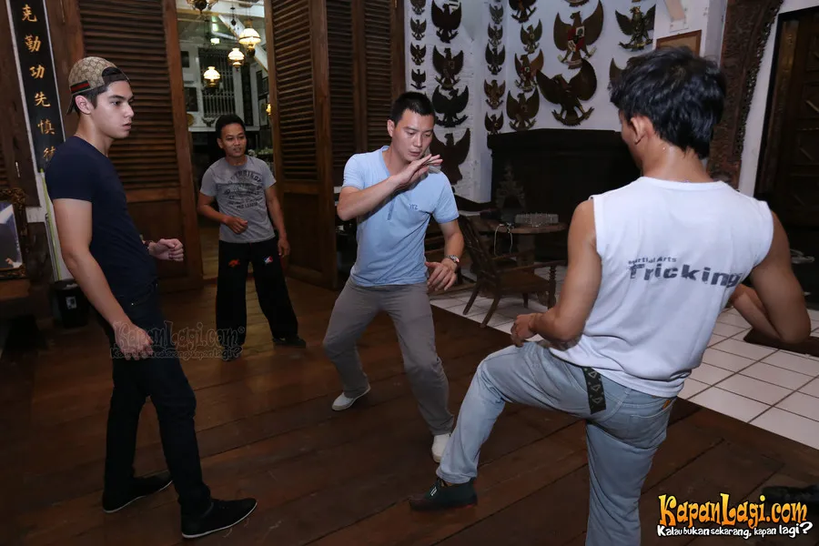 Al Ghazali latihan adegan laga sebelum berangkat ke Hong Kong | Foto: KapanLagi.com