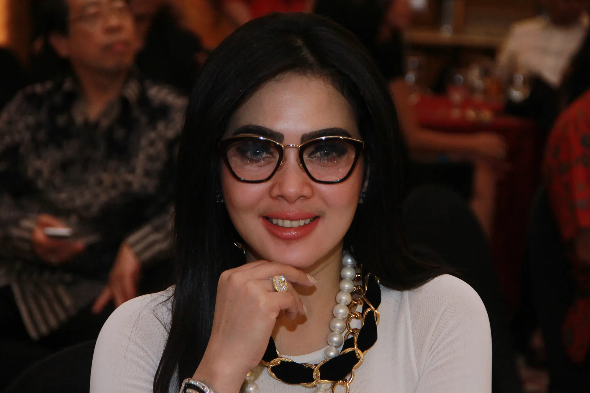 Syahrini akan rayakan Lebaran di Mekkah. @KapanLagi.com®