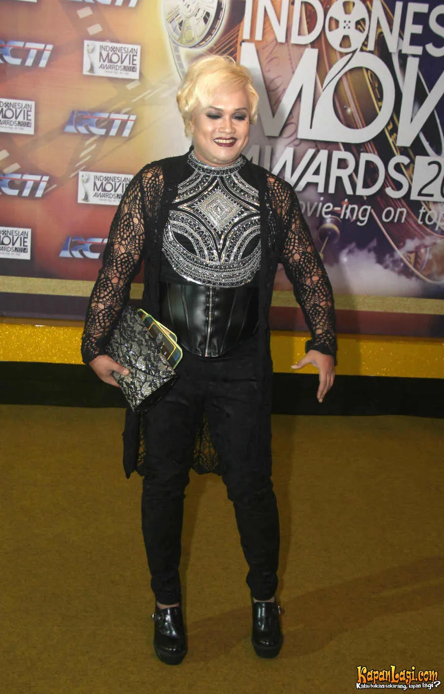 Penampilan Tata Liem di acara INDONESIAN MOVIE AWARDS 2014