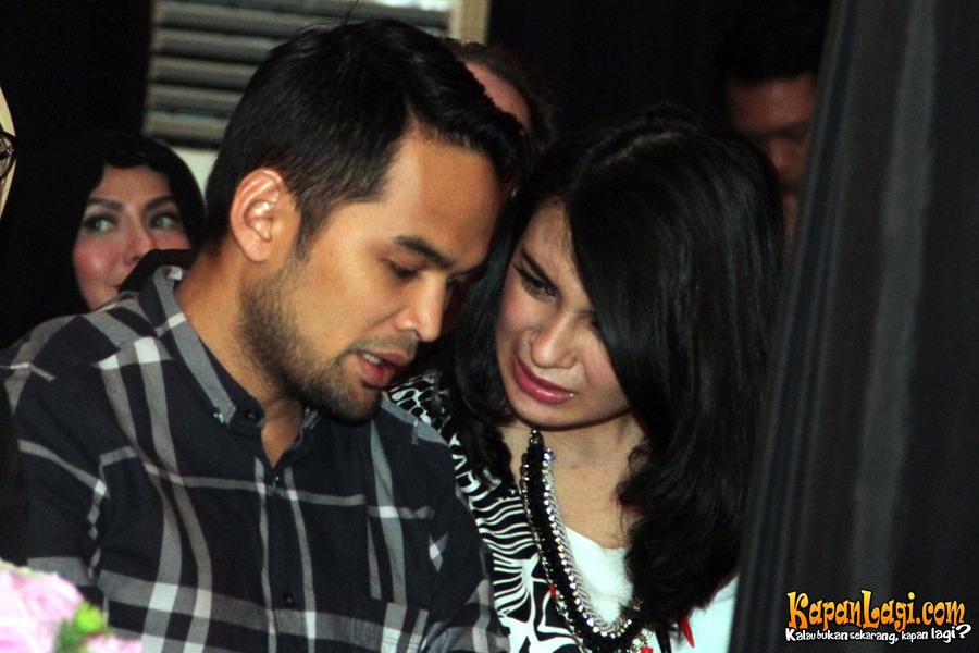 Teuku Wisnu Minta Shireen Sungkar Tambah Berat Badan 