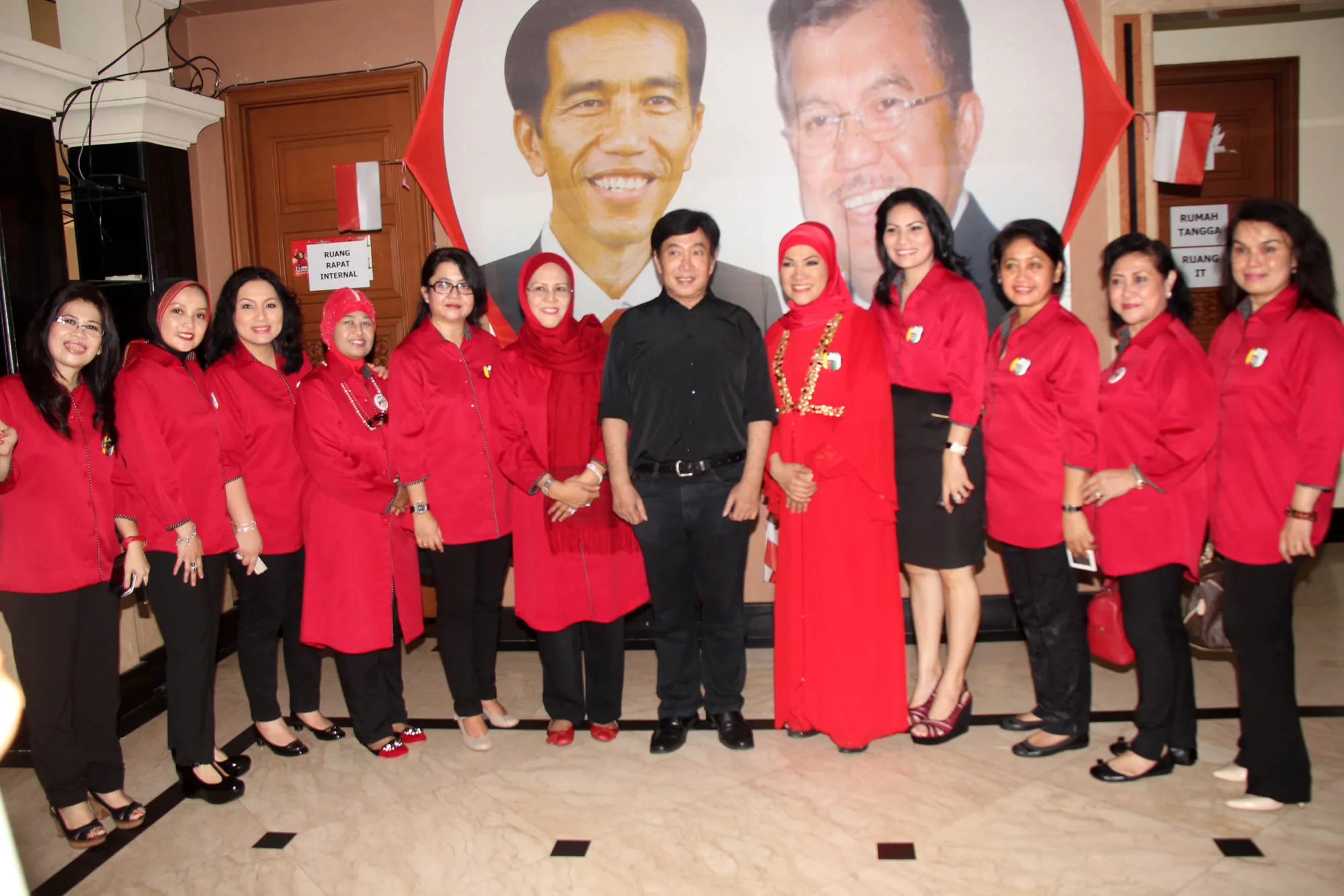 Mereka mendukung Jokowi - JK @ KapanLagi.com®/Hendra Gunawan