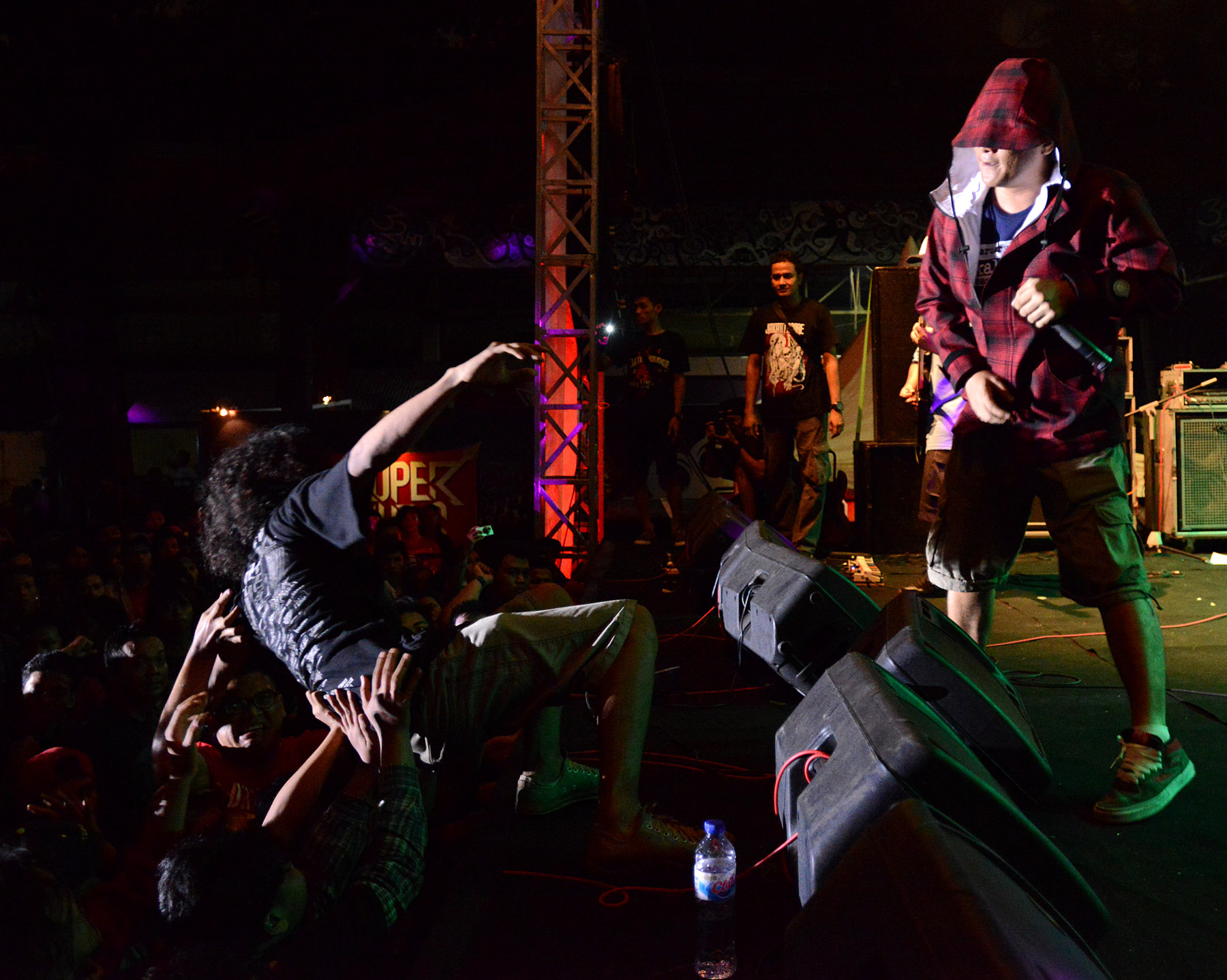 Dirty Edge ©KapanLagi.com/Bambang E Ross