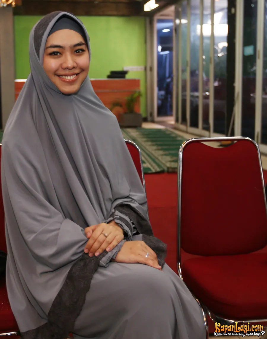 Oki Setiana Dewi tak percaya mitos tentang kehamilan | Foto: KapanLagi.com/Budi Santoso