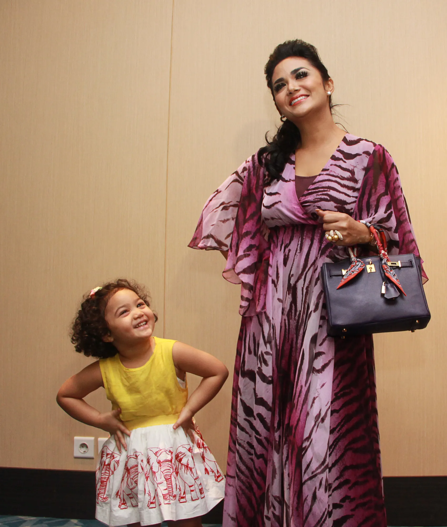 Amora dan KD. @KapanLagi.com®