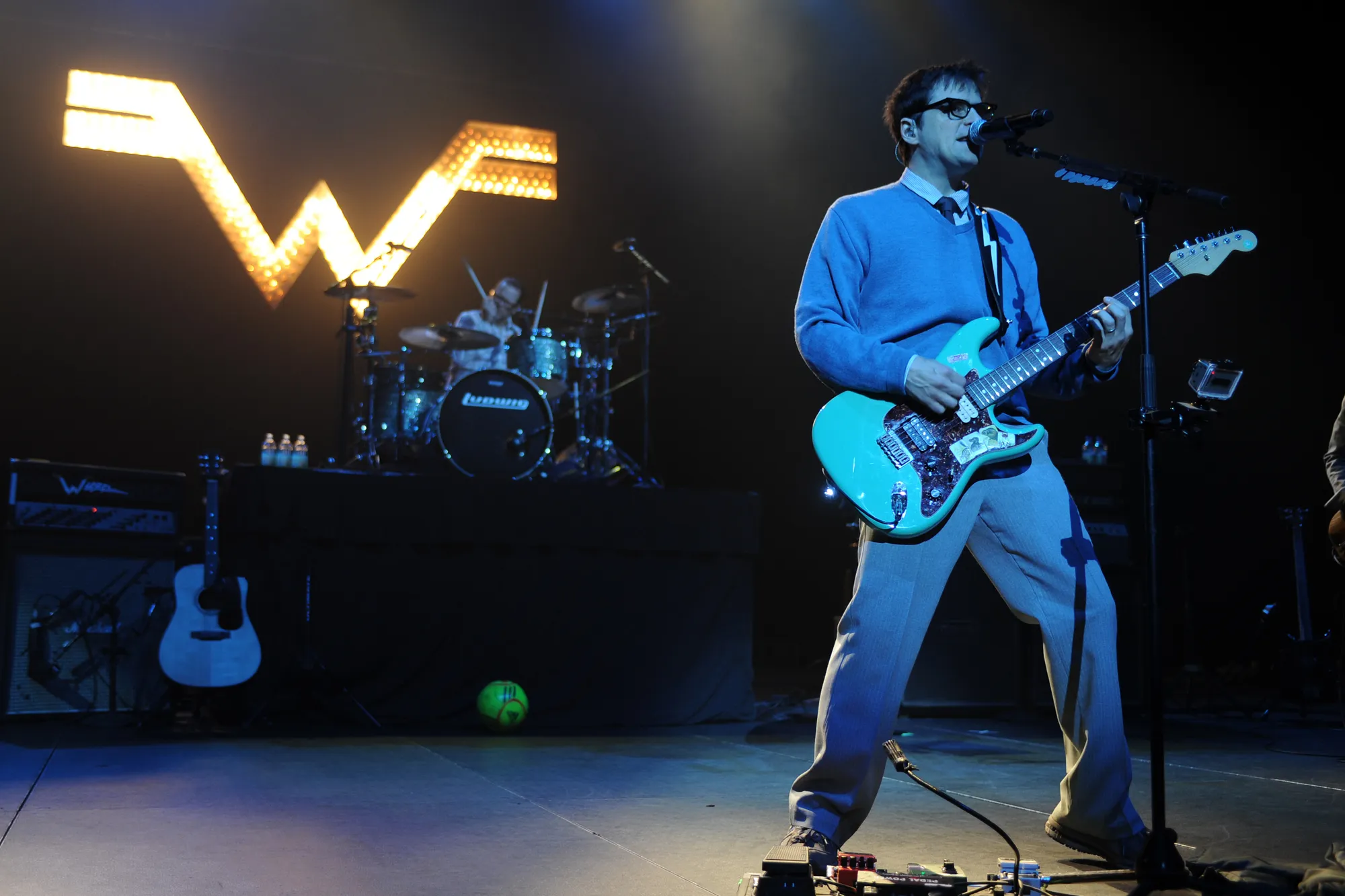 Album 'PINKERTON' Weezer raih Platinum! © Splashnews
