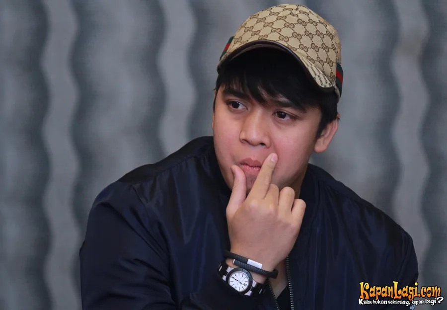 Billy bantah Olga harus jual rumah untuk biaya pengobatan. @KapanLagi.com®