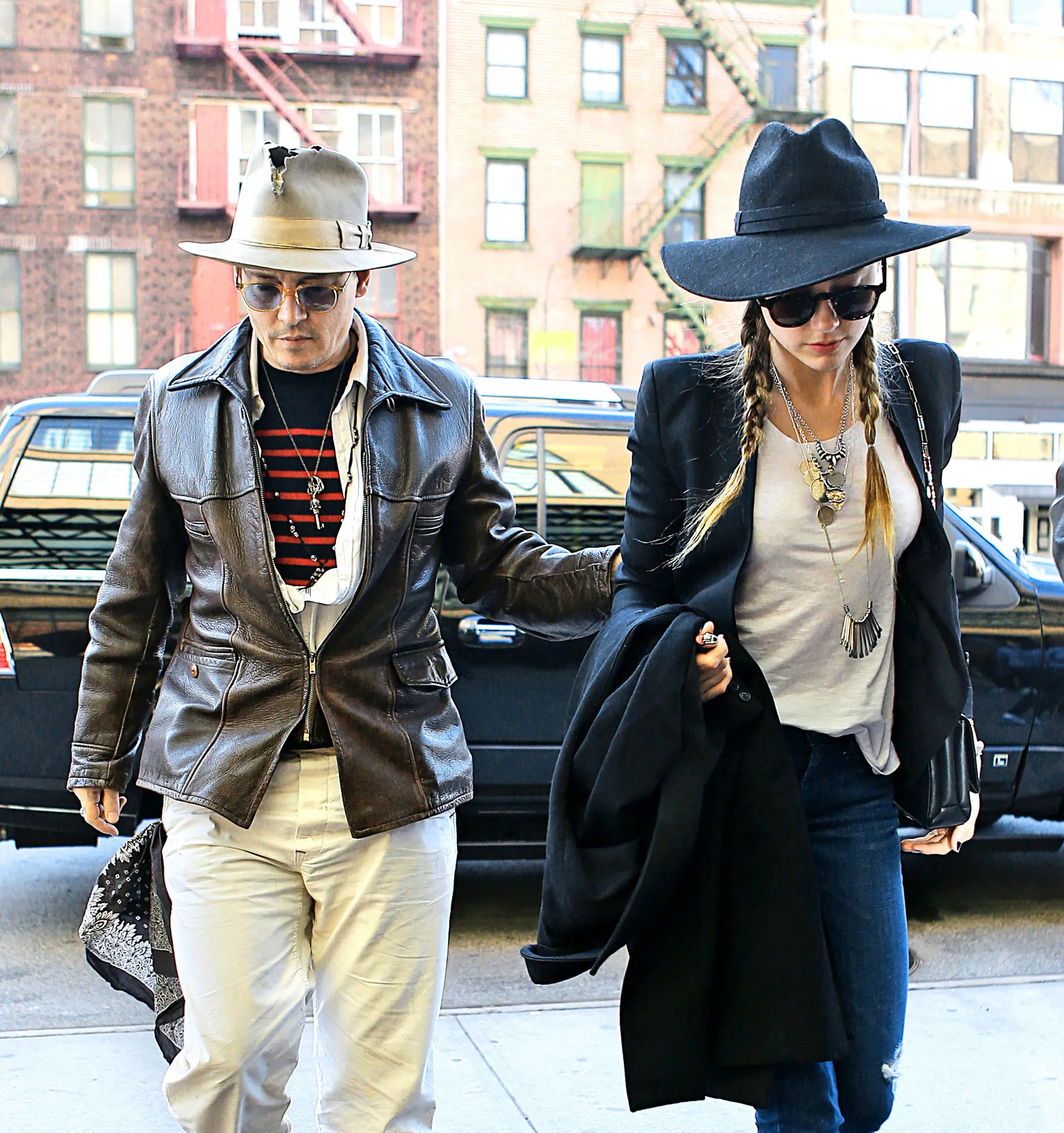 Pernikahan Johnny Depp dan Amber Heard benar-benar bikin banyak orang sirik ©Splash