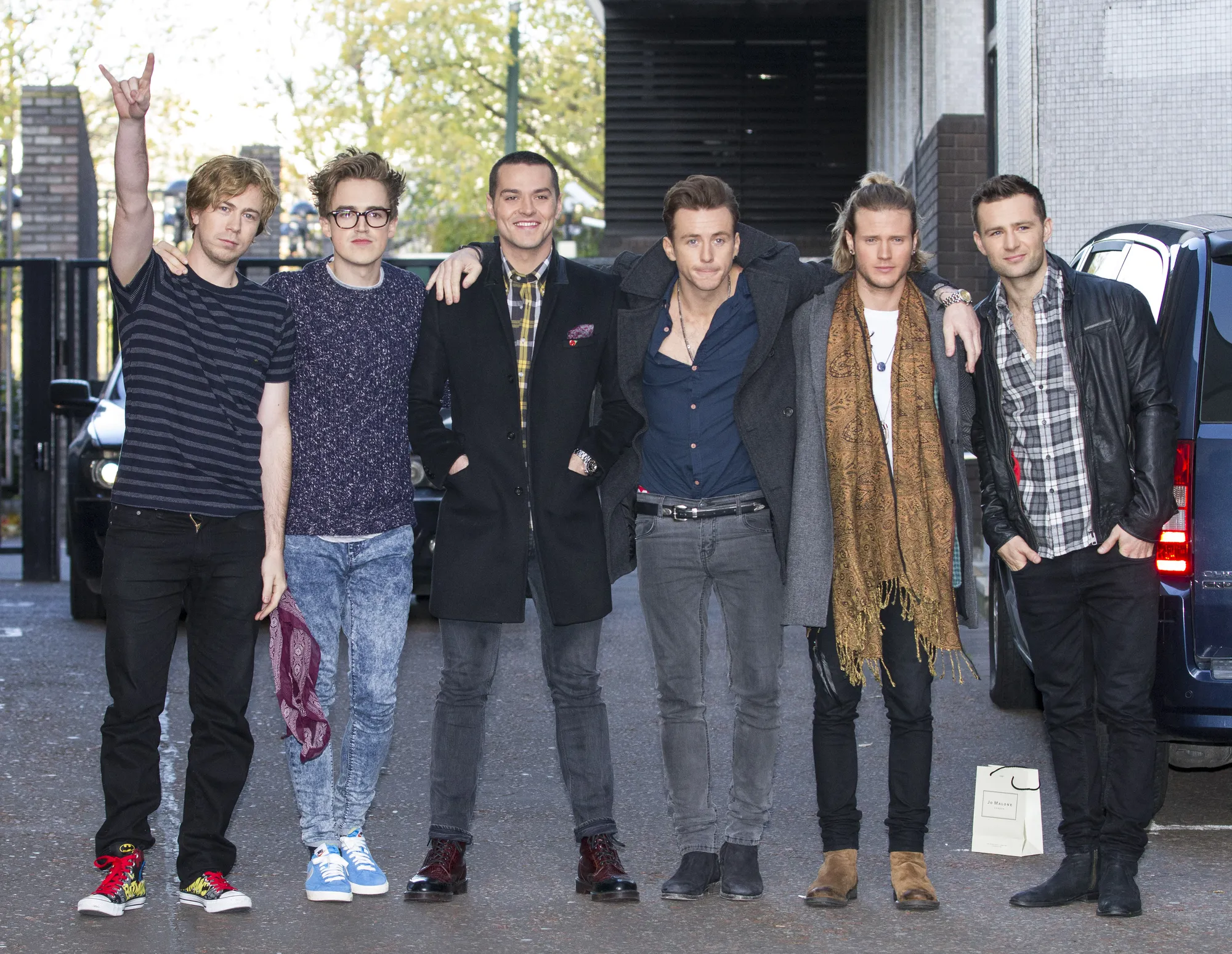 McBusted berharap bisa mendapat tempat di album baru One Direction ©Splash