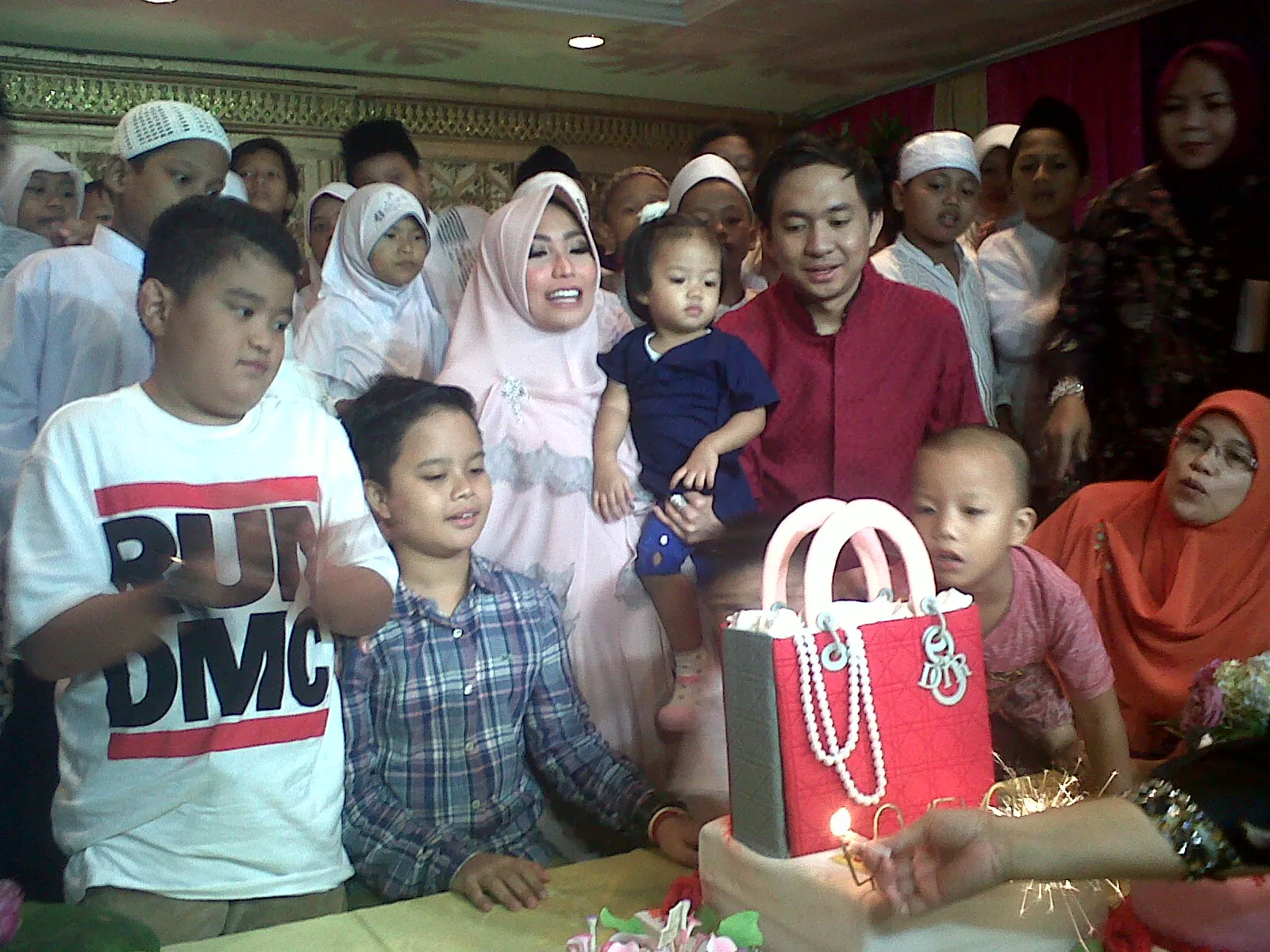 Tambah usia, Ayu Dewi ingin bisnis properti. @KapanLagi.com®