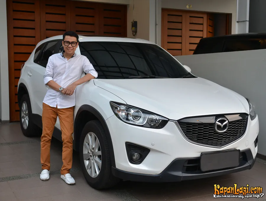 Hilbram Dunar pilih mobil SUV. / KapanLagi.com®