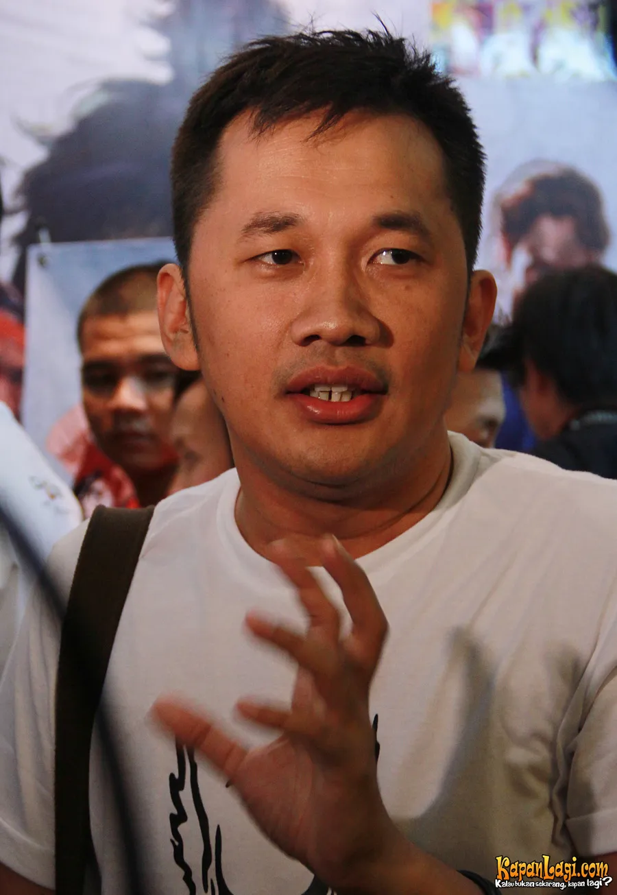Hanung menjelaskan kenapa film '2014' tertunda 2 tahun / KapanLagi® - Agus Apriyanto