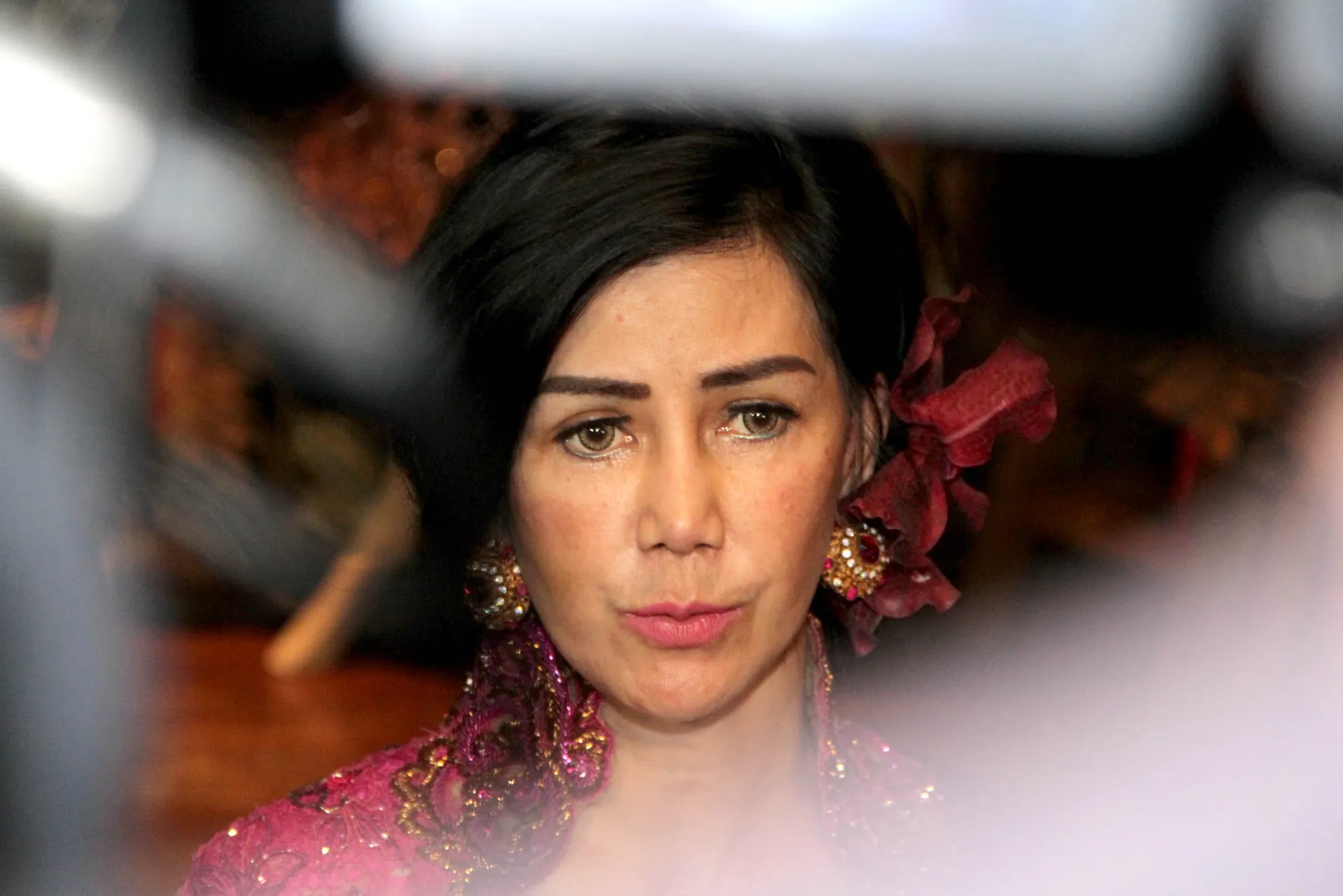Amy Qanita benarkan akan ada Lamborghini dan helikopter di resepsi anaknya. / KapanLagi.com®