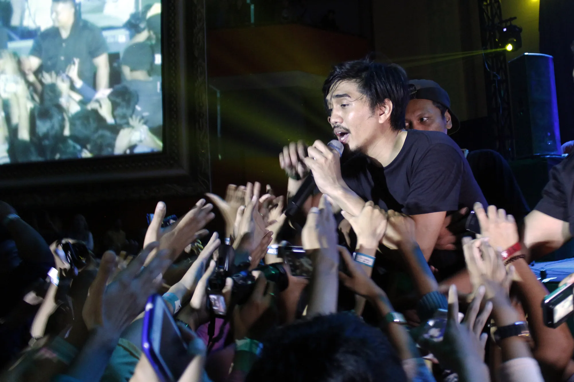 Konser Sheila on 7 lagi-lagi dihentikan polisi / KapanLagi®